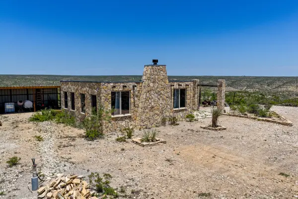 287 Davenport Rd, Dryden, TX 78851