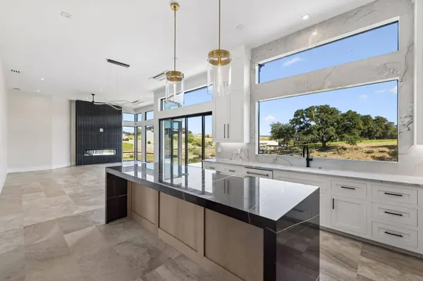 116 Houdini WAY, Kingsland, TX 78639