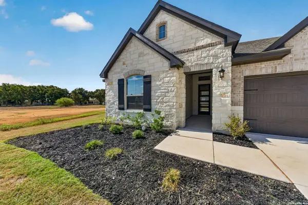 221 JANICE AVE, Castroville, TX 78009