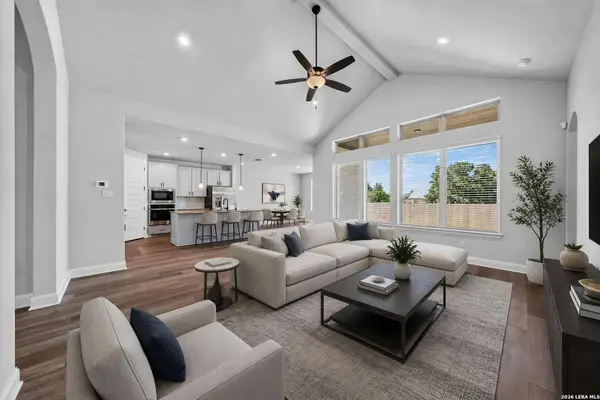 221 JANICE AVE, Castroville, TX 78009