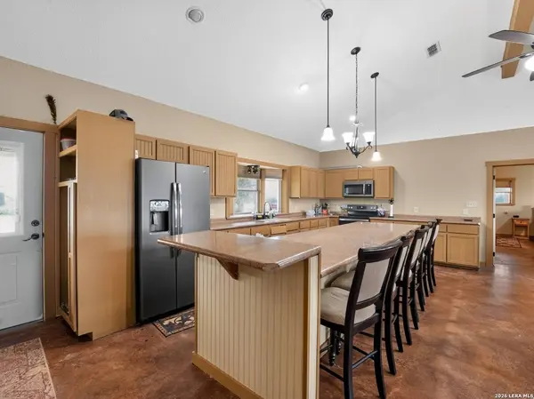 2217 county road 412, Stockdale, TX 78160