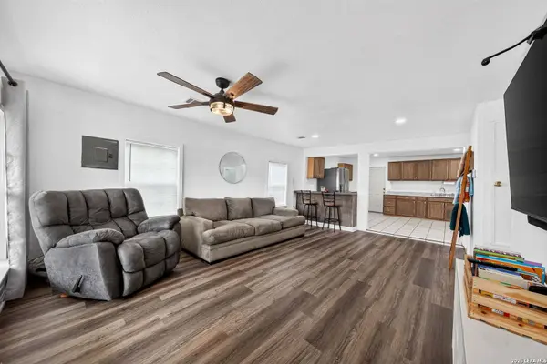 639 Sewanee St, San Antonio, TX 78210