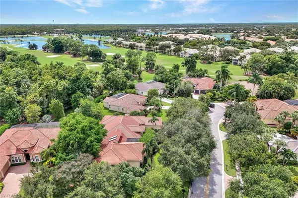 8840 Mariposa CT, Naples, FL 34113