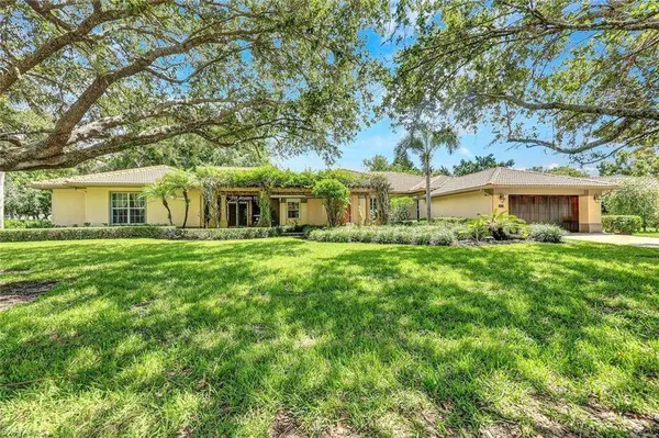 8840 Mariposa CT, Naples, FL 34113