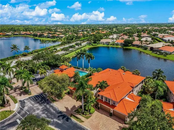 6446 Legacy CIR #102, Naples, FL 34113