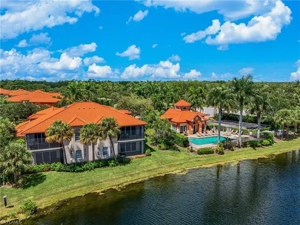 6446 Legacy CIR #102, Naples, FL 34113