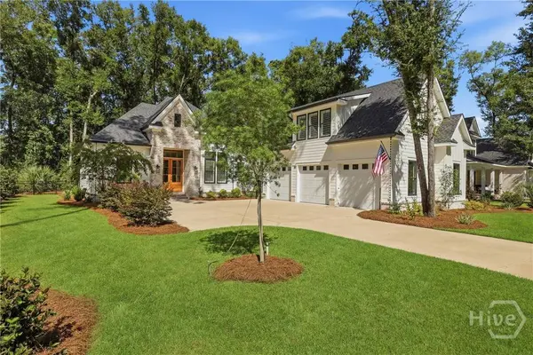 73 Cane Patch LN, Richmond Hill, GA 31324
