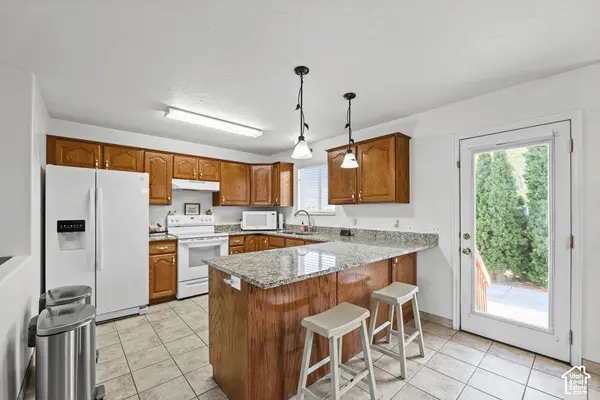 69 W MIDDLE CIR, Grantsville, UT 84029
