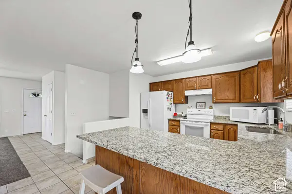69 W MIDDLE CIR, Grantsville, UT 84029