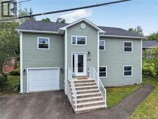 1528 Lincoln Road