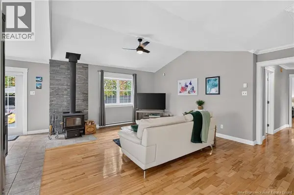120 Wiggins Drive, Fredericton, NB E3A5N7
