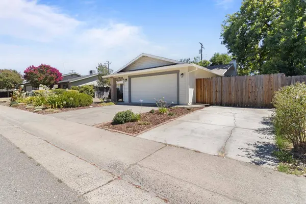 6608 Oak Lakes LN, Citrus Heights, CA 95621