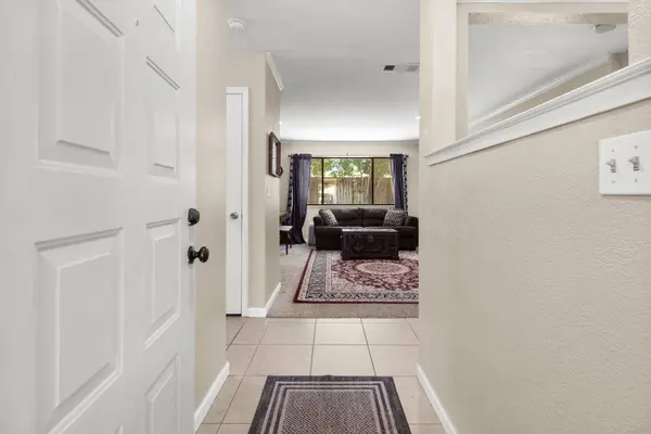 6608 Oak Lakes LN, Citrus Heights, CA 95621