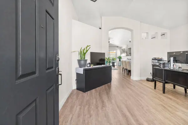 8564 Harvest House WAY, Elk Grove, CA 95624