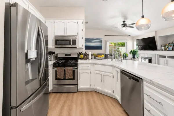 8564 Harvest House WAY, Elk Grove, CA 95624