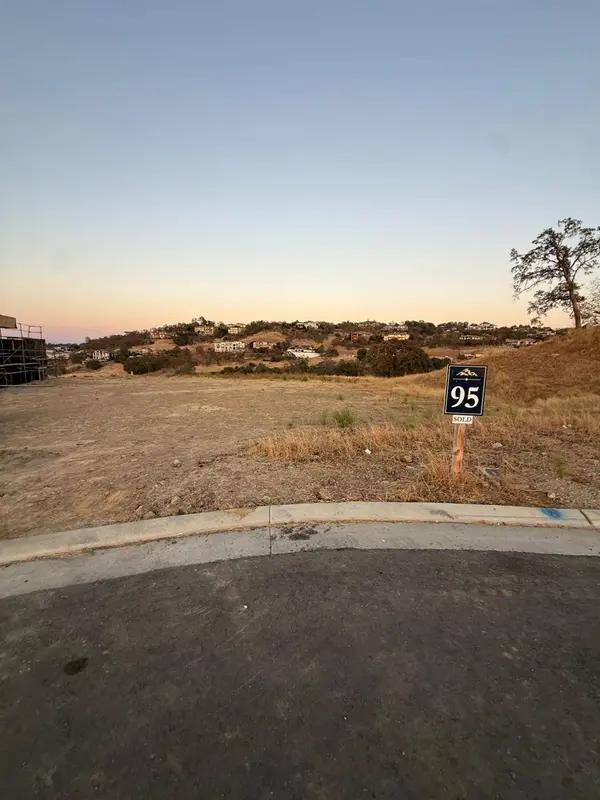 333 Kimberlite WAY, El Dorado Hills, CA 95762