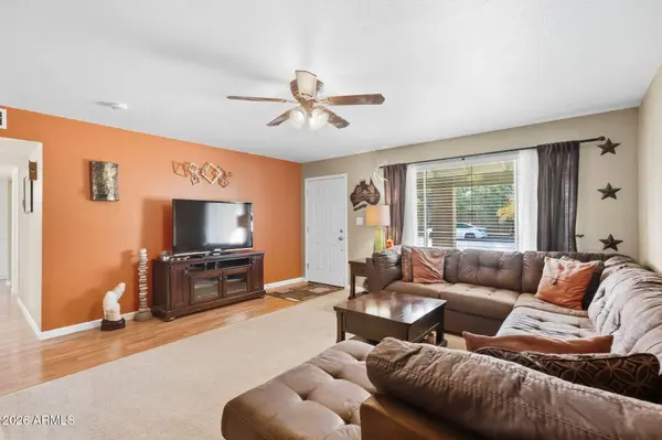 3812 W MORTEN Avenue, Phoenix, AZ 85051