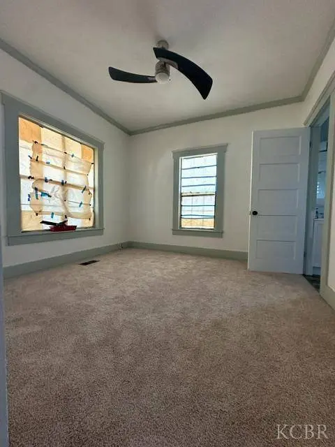 1220 Kaweah ST, Hanford, CA 93230