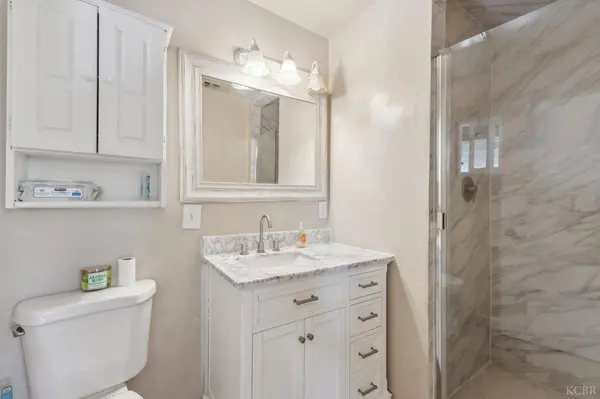 8620 La Vaca Way, Hanford, CA 93230