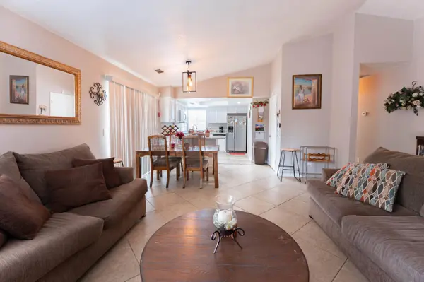 717 Sutter Avenue, Porterville, CA 93257