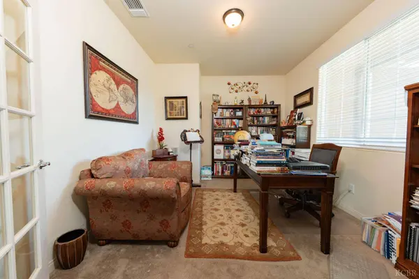 10606 Bremgarten CT, Bakersfield, CA 93314