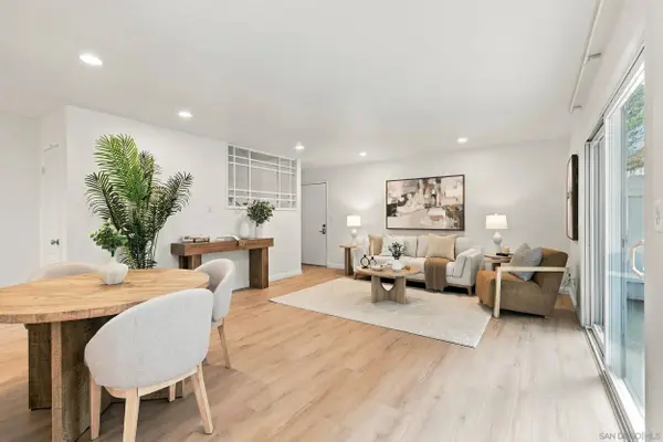 3782 Dove St, San Diego, CA 92103