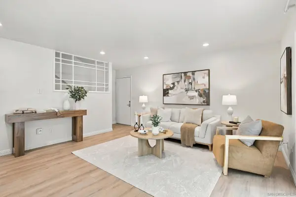 3782 Dove St, San Diego, CA 92103