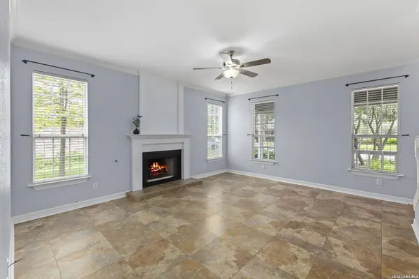 1405 Azalea Ln, New Braunfels, TX 78130