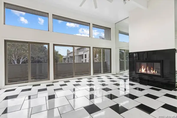 3102 Eisenhauer Rd UNIT A8, San Antonio, TX 78209