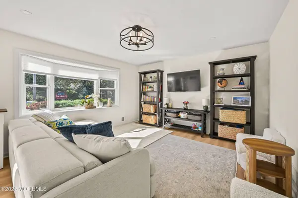 15 Jackson Street, Keyport, NJ 07735