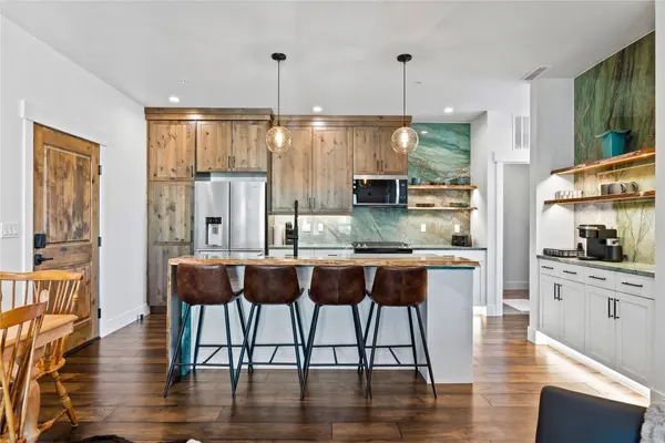 331 Baker AVE #201