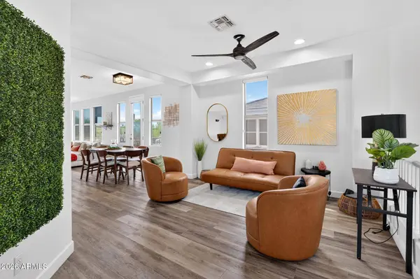 15221 N CLUBGATE Drive #2078