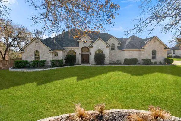 140 Legacy Trail Dr, La Vernia, TX 78121