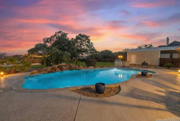 140 Legacy Trail Dr, La Vernia, TX 78121