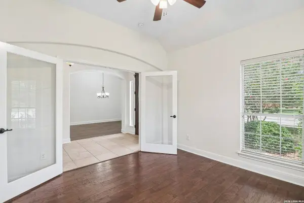 6718 Laura Hts, Schertz, TX 78154