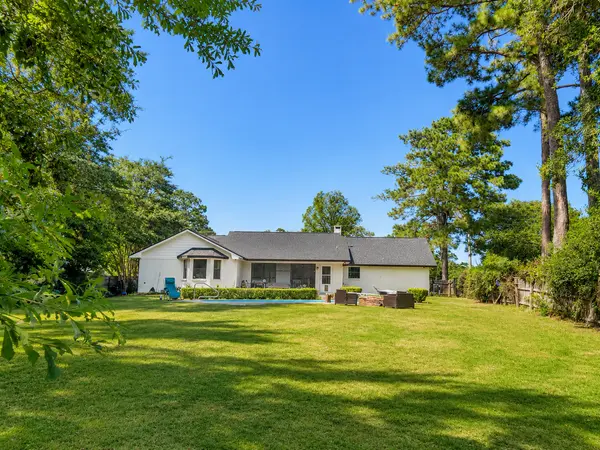 5428 Diamondhead Dr E, Diamondhead, MS 39525-3307
