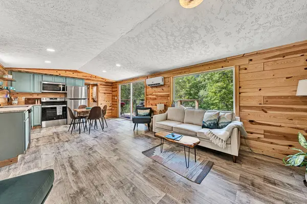 106 Deer Hill Rd, Goodview, VA 24095-2438
