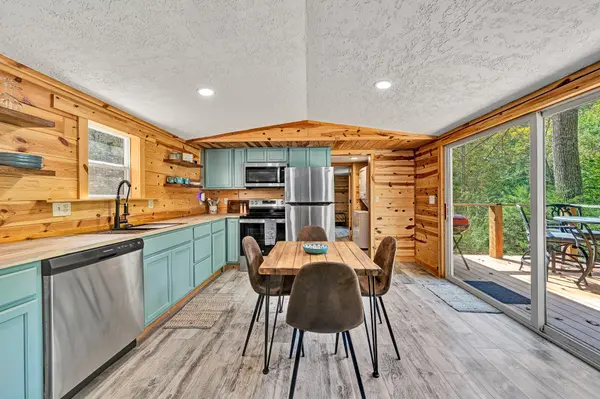 106 Deer Hill Rd, Goodview, VA 24095-2438
