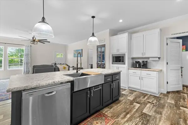 502 Ridgelake Rd, Goodview, VA 24095-2423