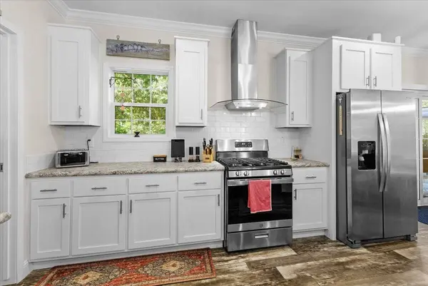 502 Ridgelake Rd, Goodview, VA 24095-2423