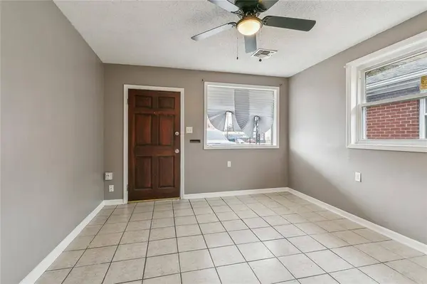 2330 32 N CLAIBORNE AVE, New Orleans, LA 70117
