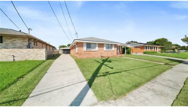 4660 CORINNE ST, New Orleans, LA 70127