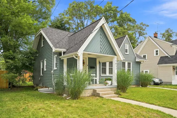 1037 Arlington NE Street, Grand Rapids, MI 49505
