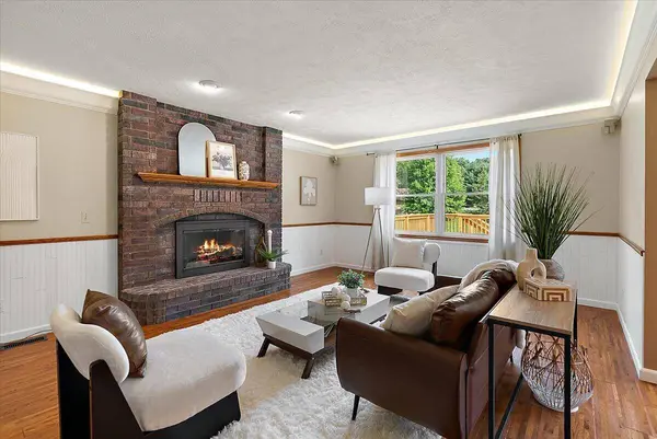 1977 Post NE Drive, Belmont, MI 49306