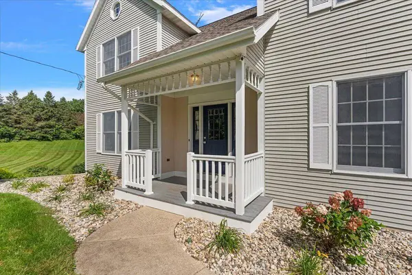 1977 Post NE Drive, Belmont, MI 49306