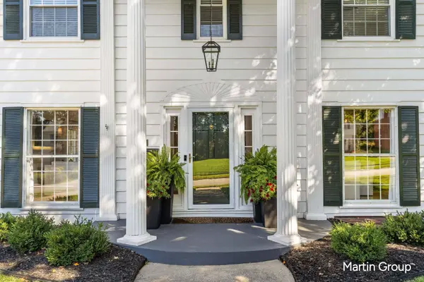 485 Marywood NE Drive, Grand Rapids, MI 49505