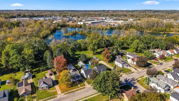 1915 Blandford SW Avenue, Wyoming, MI 49519