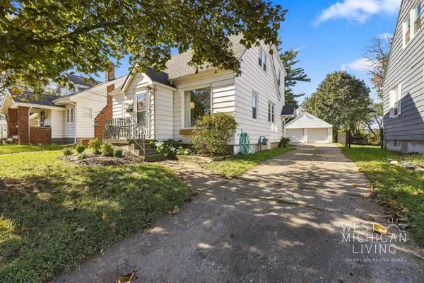 1915 Blandford SW Avenue, Wyoming, MI 49519