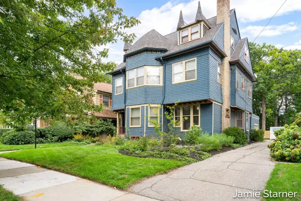 60 College NE Avenue, Grand Rapids, MI 49503