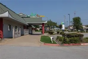 2101 SE Walton Blvd, Bentonville, AR 72712-4188